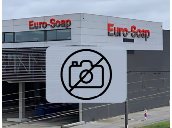 NICOLS SPONSHOUDER VOOR IN KAST